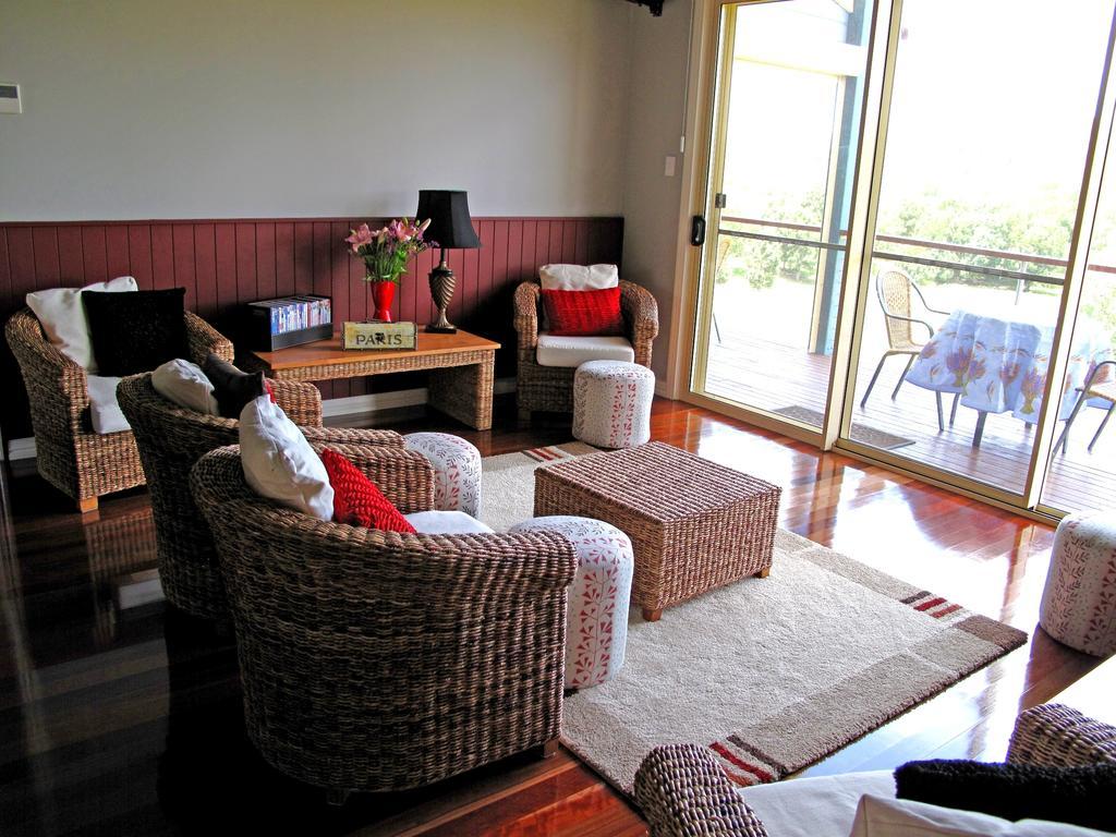 Jacaranda Creek Farmstay & B&B Sunshine Coast 客房 照片